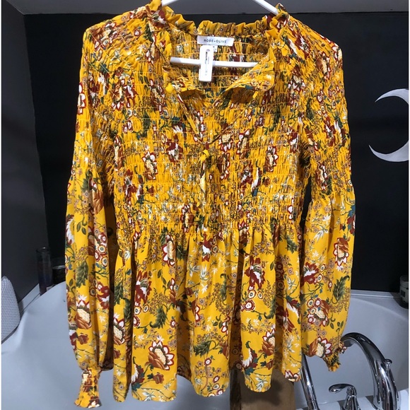 Rose + Olive Tops - Yellow balloon sleeve blouse